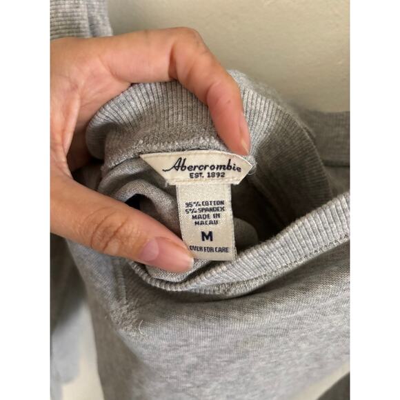 Abercrombie & Fitch Top Women's Medium Off Shoulder Cropped Long Sleeve Gray - Picture 6 of 7
